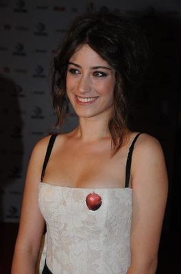 Hazal Kaya - poza 9