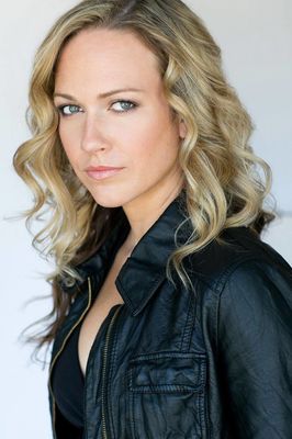 Roxanne Jaeckel - poza 1
