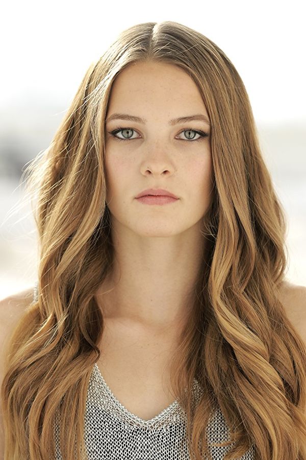 Avery Kristen Pohl Actor CineMagia.ro