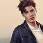 Dominic Sherwood - poza 1