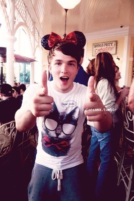Josh Devine - poza 4