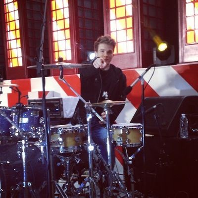 Josh Devine - poza 2