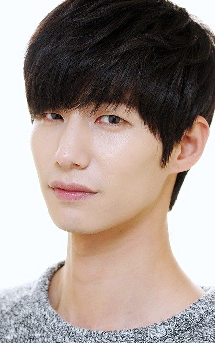 Jae-rim Song - Actor - CineMagia.ro