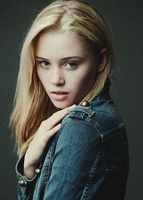 Virginia Gardner - poza 20