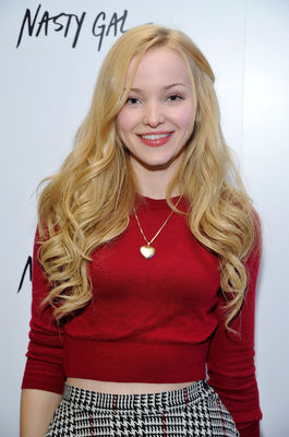 Dove Cameron - poza 35