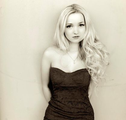 Dove Cameron - poza 66