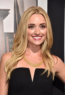 Brianne Howey - poza 2