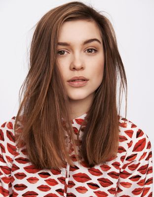 Sophie Cookson - poza 42