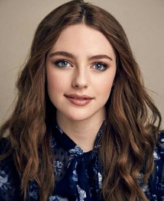 Danielle Rose Russell - poza 18