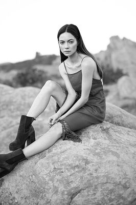 Caitlin Carver - poza 12