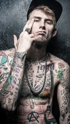 Machine Gun Kelly - poza 6