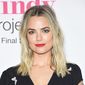 Rebecca Rittenhouse - poza 39