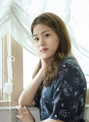 Soo-kyung Lee - poza 1