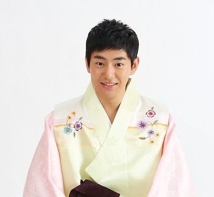 Yong-Joon Ahn - poza 15