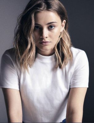 Josephine Langford - poza 9