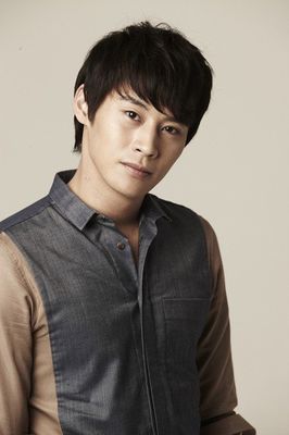 Jeong Eun-woo - poza 1