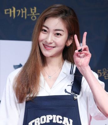 Ji-won Wang - poza 2
