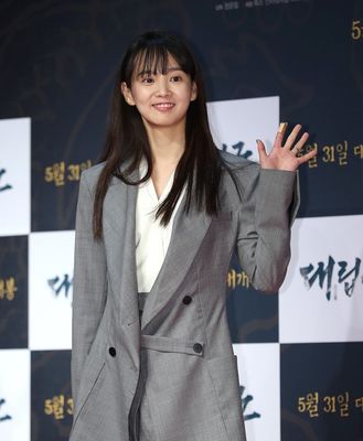 Yoon Seung-ah - poza 19