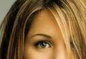 Articol Jennifer Aniston suspectata ca a renuntat la "cetatenia" nasului ei
