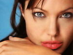 O revista americana sustine ca Angelina Jolie este insarcinata