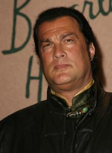 Claudiu Bleonţ şi Cosmina Păsărin joacă alături de Steven Seagal