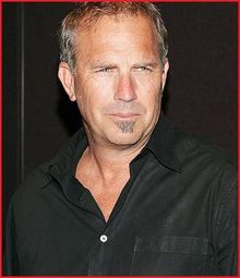 Kevin Costner, spion printre mafioţi