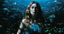 Box Office: Alice in Wonderland rămâne number one