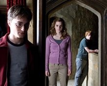 Cine îl înlocuieşte pe Harry Potter?