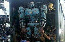 O nouă imagine de pe platourile de filmare de la Transformers 3