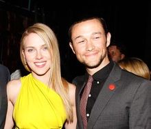 Scarlett Johansson şi Joseph Gordon-Levitt, zombie?