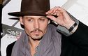 Articol Johnny Depp le cumpără haine de iarnă colegilor de platou