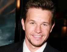 Următorul partener al lui Mark Wahlberg este un... ursuleţ de pluş!