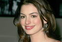 Articol Anne Hathaway, mai frumoasă decât Natalie Portman!