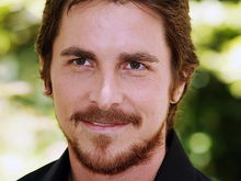 Christian Bale, (din nou) foarte slab în Concrete Island