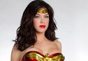Articol Prima imagine a lui Adrianne Paliki în costumul Wonder Woman!