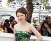  PHOTOCALL - Emily Browning pozează cu ocazia premierei la Cannes a filmului Sleeping Beauty, în care este protagonistă. Filmul selectat în Competiţie. 