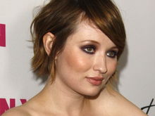 Emily Browning, alături de Michael Cera în Magic, Magic