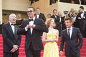 Articol Gestul zilei. Brad Pitt se întoarce pe covorul roşu după Angelina
