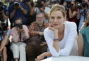 Articol Uma Thurman părăseşte Cannes-ul