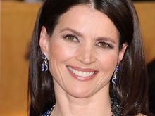 Mama lui Superman va fi Julia Ormond