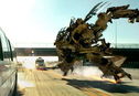 Articol Michael Bay, acuzat de refolosirea unor cadre în noul Transformers