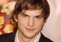 Articol De ce a înşelat-o Ashton Kutcher pe Demi Moore?