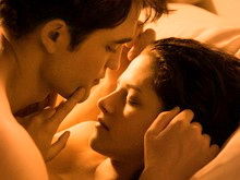 Scena de sex din The Twilight Saga: Breaking Dawn - Part I, prea intensă pentru marele ecran!