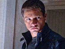 Prima imagine cu Jeremy Renner în The Bourne Legacy