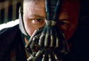 Articol Jonathan Nolan îi ia apărarea lui Bane