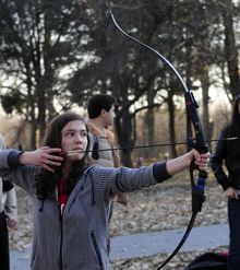 O tânără de 17 ani, Katniss (The Hunger Games) a României