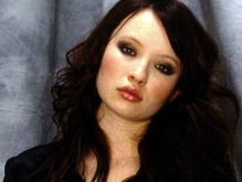 Emily Browning, într-un thriller erotic al regizoarei lui Twilight