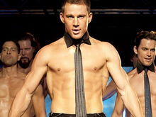 15 imagini noi din Magic Mike, pelicula cu stripperi a lui Channing Tatum