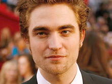 Robert Pattinson îşi doreşte cu disperare un rol de supererou