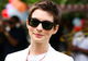 Anne Hathaway, mulţumită de look-ul băieţesc adoptat pentru Les Miserables